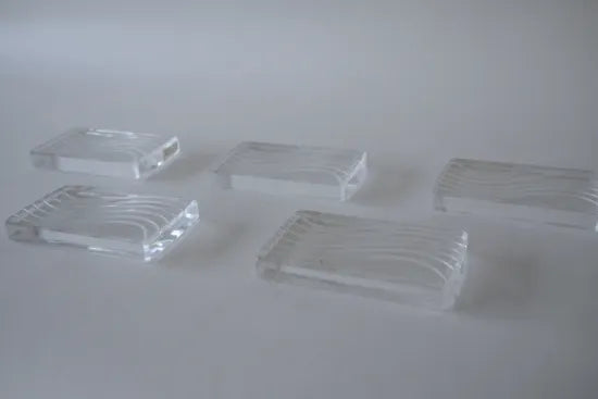 8、ラリック ナイフ＆フォークレスト