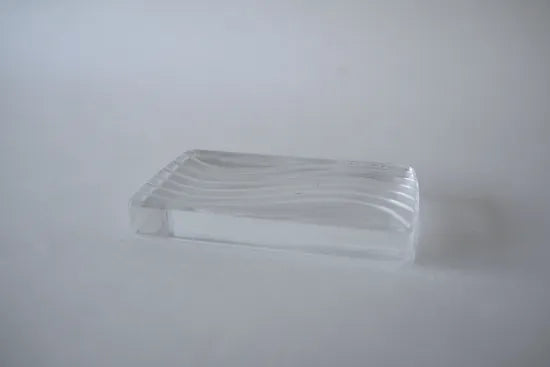 8、ラリック ナイフ＆フォークレスト