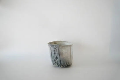 Taro Tabuchi [Kiln-changed white porcelain chamfered tea bowl 208]