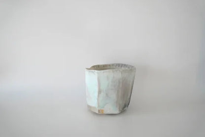 Taro Tabuchi [Kiln-changed white porcelain chamfered tea bowl 208]
