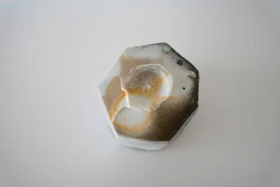 Taro Tabuchi [Kiln-changed white porcelain chamfered tea bowl 208]