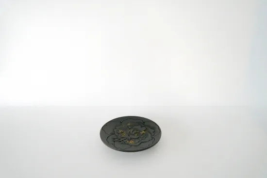 Eri Asano [19. Small wooden plate]