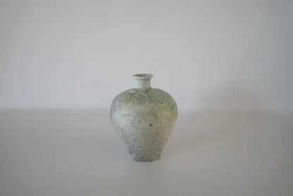 Yui Tsujimura [3. Natural glaze bottle]