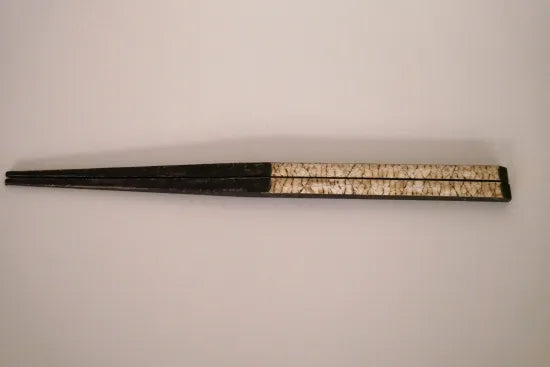 Kentaro Izumi [3. Eggshell Chopsticks]