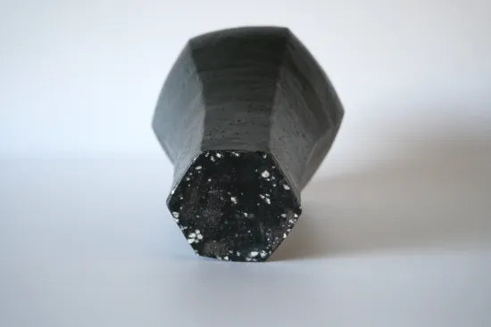 Naoto Yano [13. Black Glazed Vase]