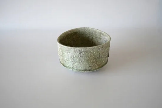 Yui Tsujimura [4. Natural Glaze Cylindrical Tea Bowl]