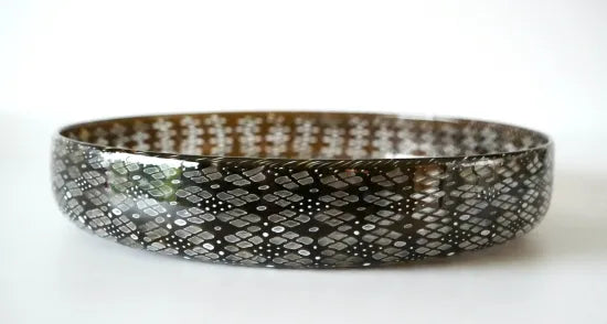 【江波冨士子】33. とびのすけ 菓子器