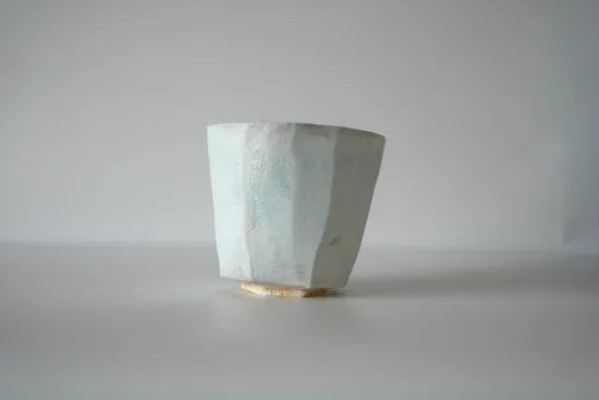 Taro Tabuchi [89. Kiln-fired white porcelain beveled tea bowl]