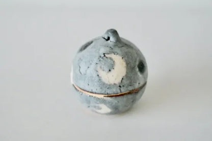 Yuka Hayashi [70 Shino lidded container]