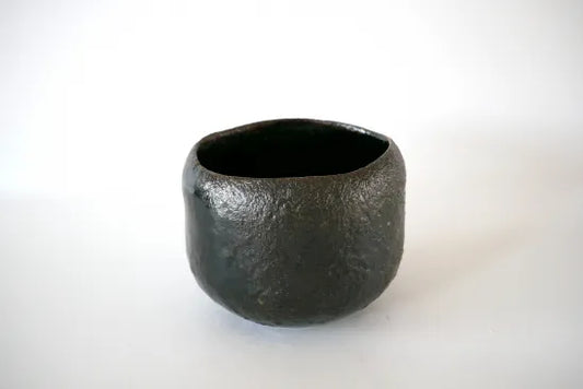 加藤亮太郎　[7. 引出黒茶碗]