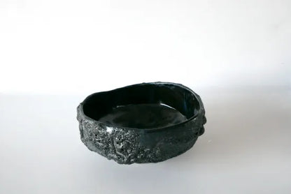 Yuko Ikeda [52. A Various Black Tea Bowls]