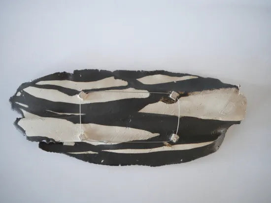岩佐昌昭  ＜d.  陶板　銀＞