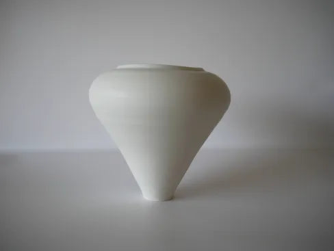 村田匠也  [3.青白磁壺]