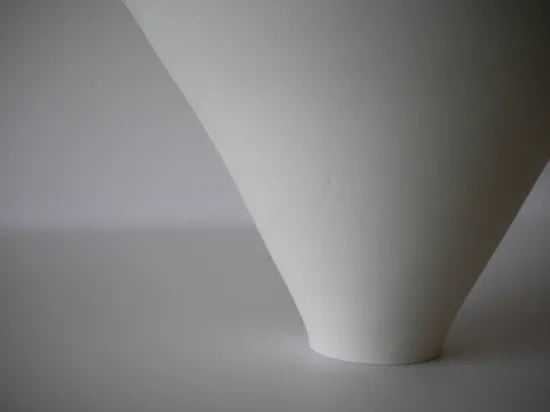 村田匠也  [3.青白磁壺]