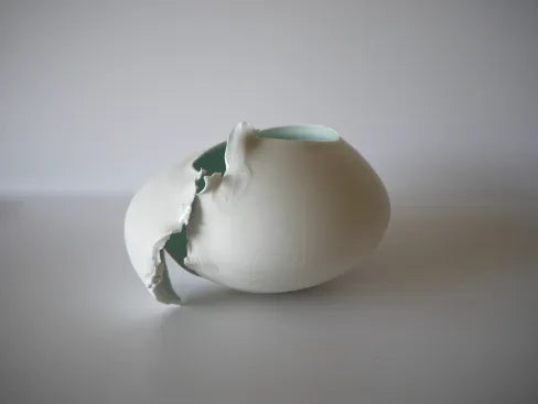 村田匠也  [6.青白磁壺]