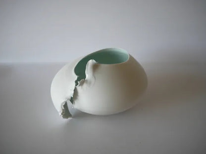 村田匠也  [6.青白磁壺]