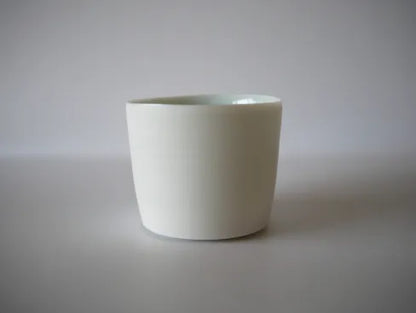 村田匠也  [19-a.青白磁茶杯]