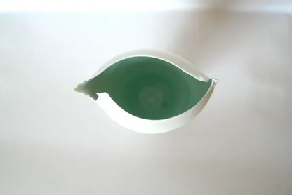 村田匠也  [25.青白磁やぶれ花器]