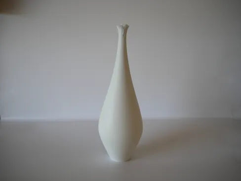 Takumi Murata [29. Blue and white porcelain vase]