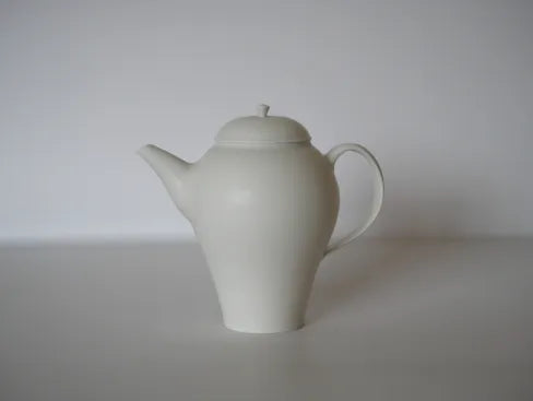 村田匠也  [55.白磁ポット]