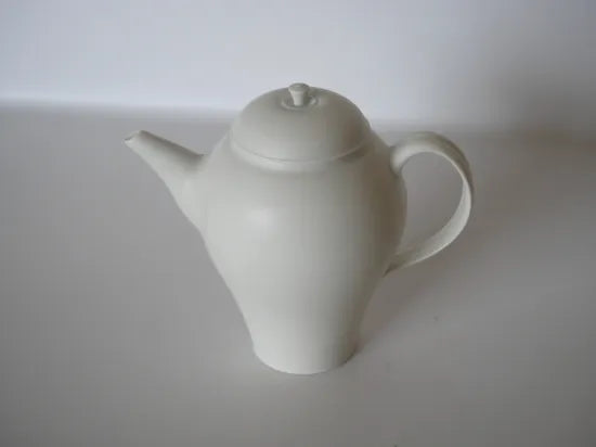 村田匠也  [55.白磁ポット]