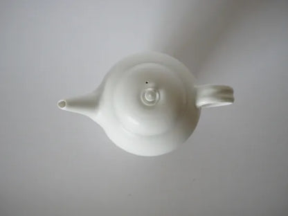 村田匠也  [55.白磁ポット]