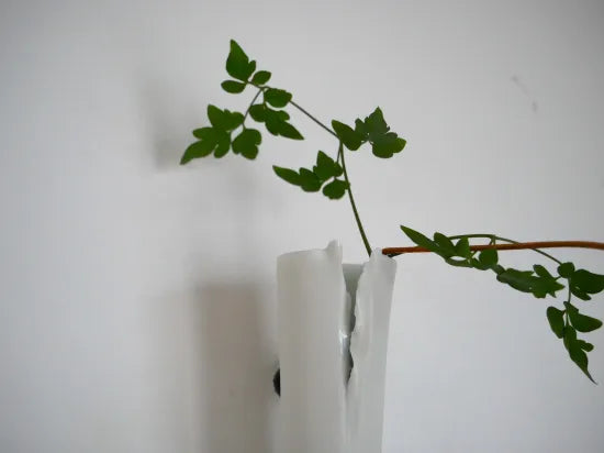 Takumi Murata [56. Blue and white porcelain hanging flower]