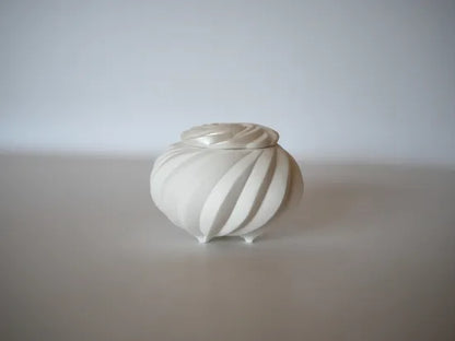 Takahashi Nami [43. Pearl Tea Set]