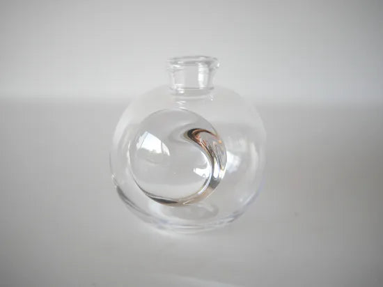 山田純平  [27.J-27．凸　一輪挿し]