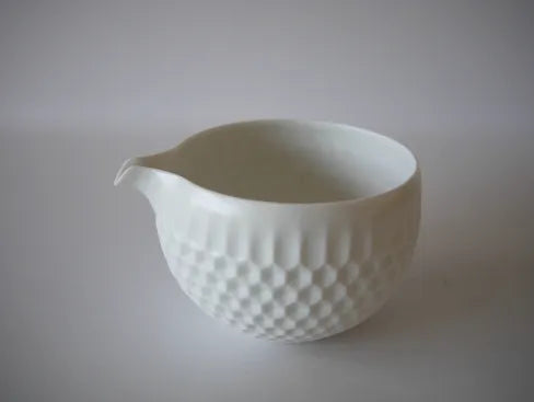 堀貴春 　[24. 白透眼・片口]