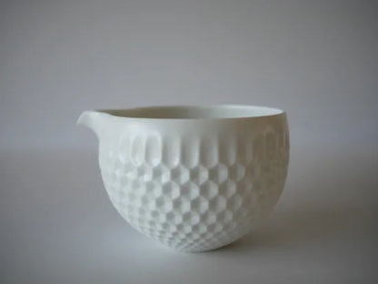 堀貴春 　[24. 白透眼・片口]