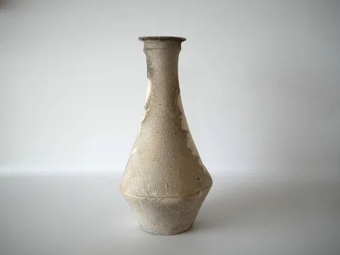 Etsushi Noguchi [8. White Rust Bottle]