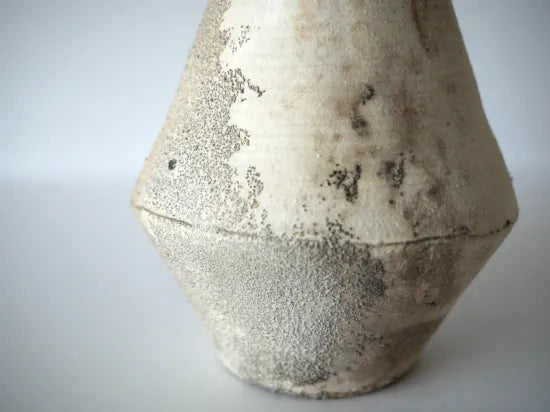 Etsushi Noguchi [8. White Rust Bottle]