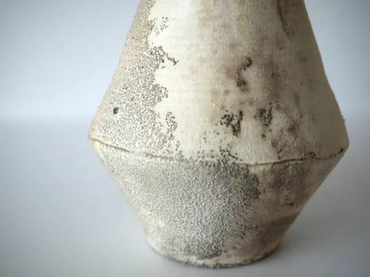 Etsushi Noguchi [8. White Rust Bottle]