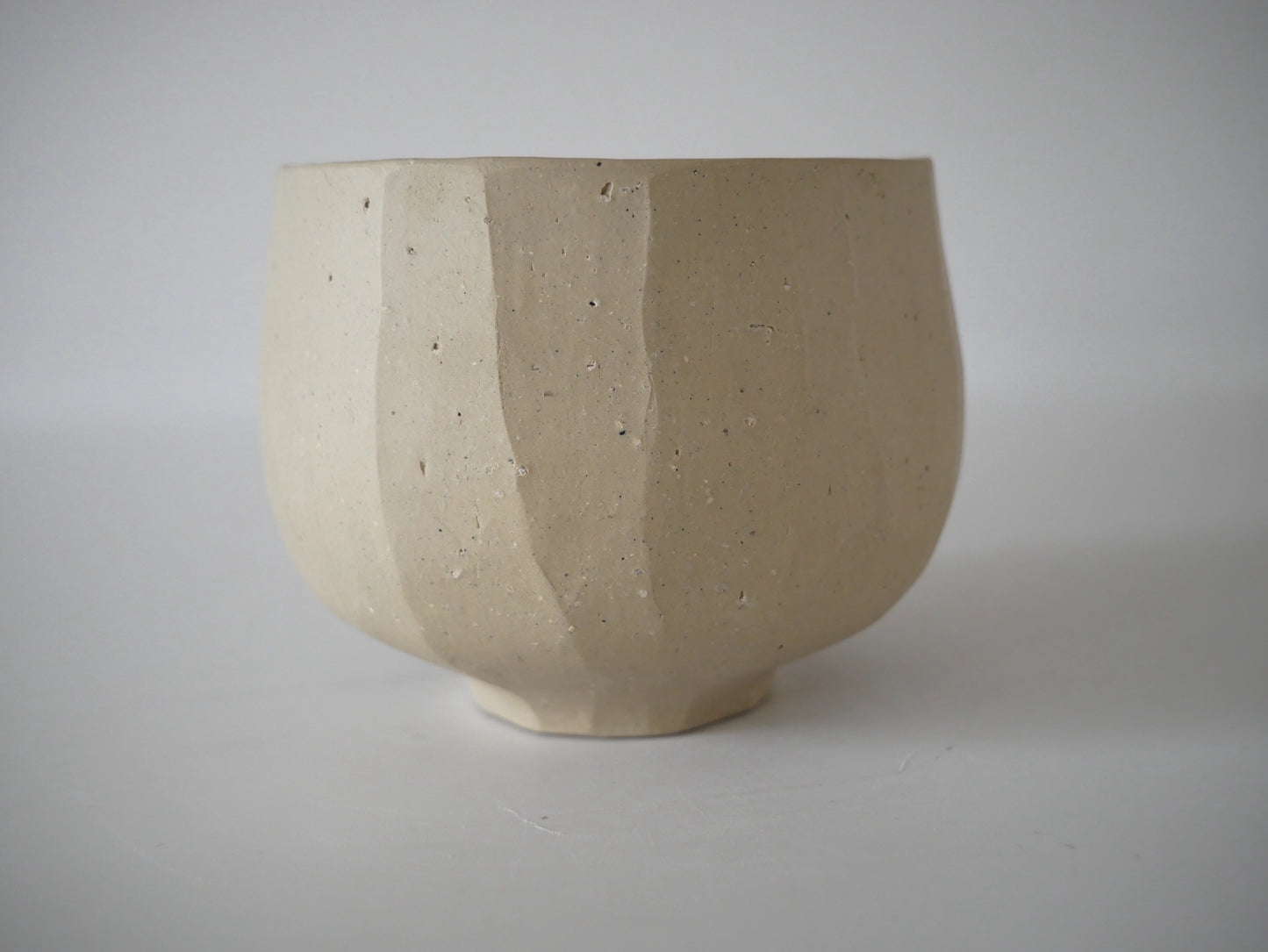 Hitoshi Morimoto [62. White flower tea bowl]