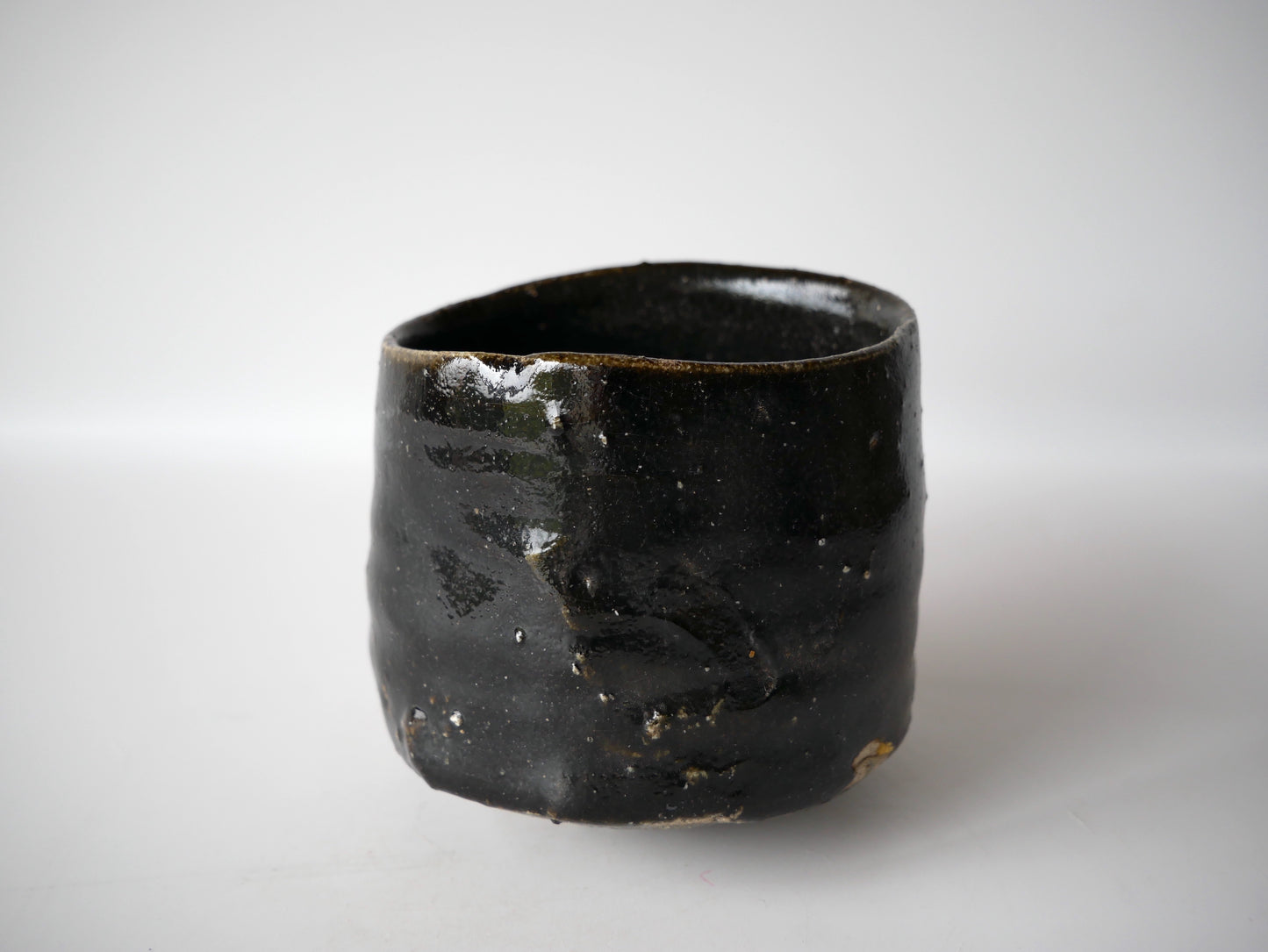 Tsujimura Kai [7. Oribe Tea Bowl]