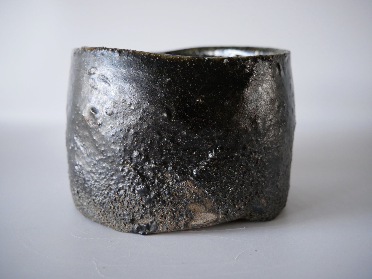 辻村塊　　[2. 引出黒茶碗]