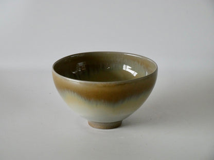 田原崇雄 　[10-1.流白釉茶碗]