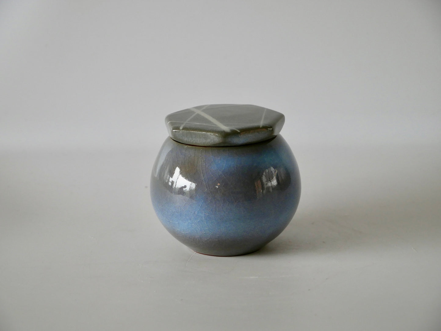 田原崇雄 　[10-4.舛花茶器]