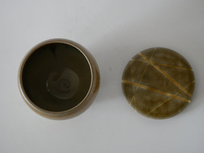 田原崇雄 　[10-2.流白釉茶器]