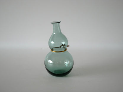 津田清和 [66. 青緑瓢掛花入（小）]