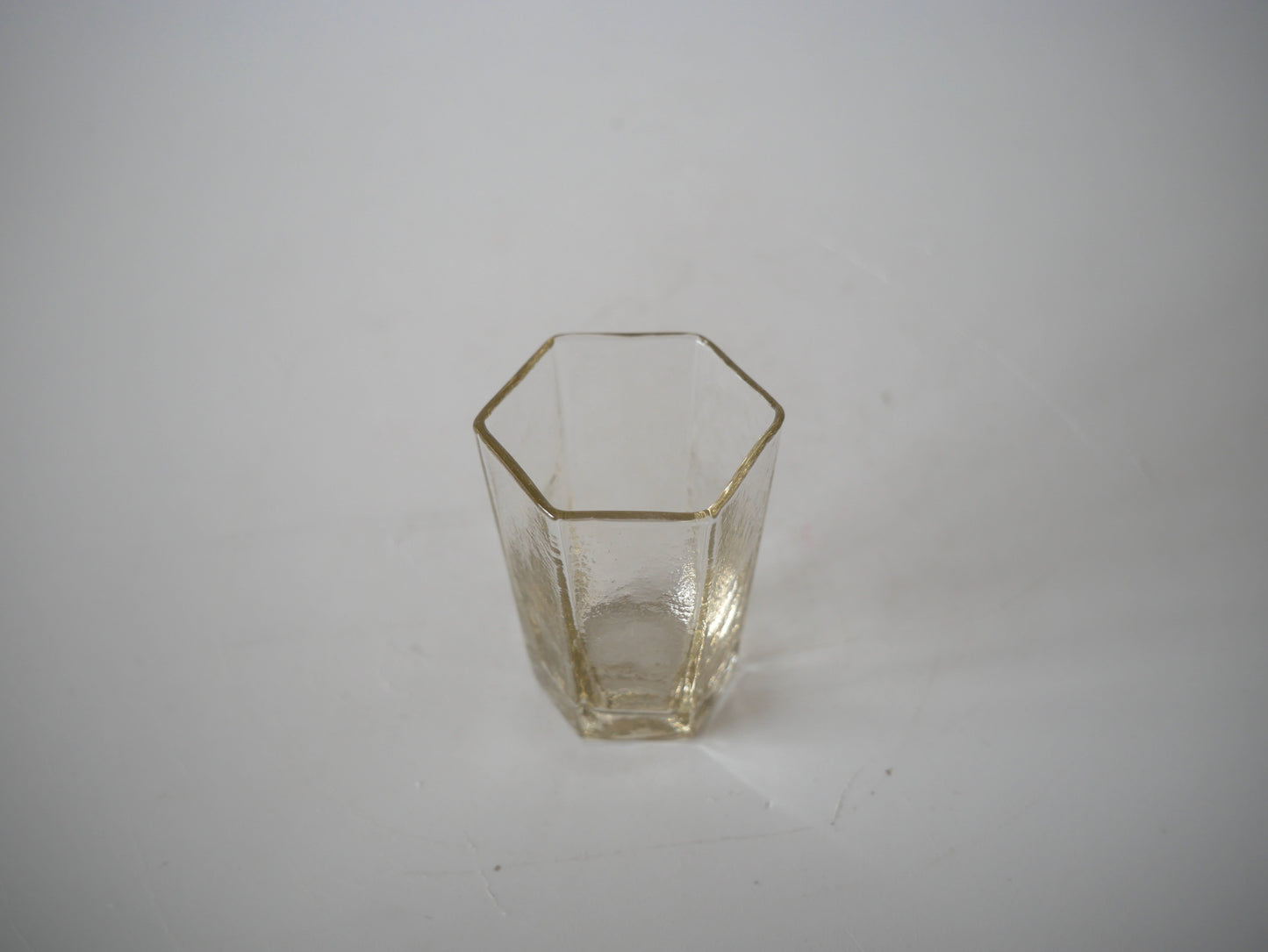 津田清和 [2. 六角酒杯 ]