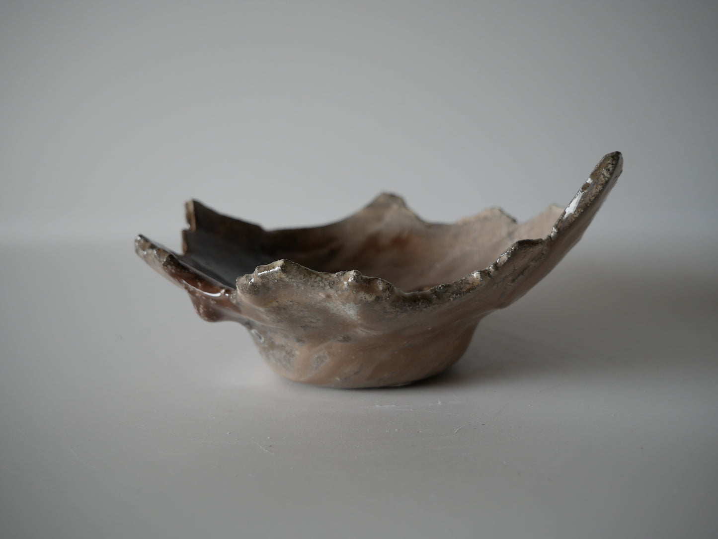 KIMURA Takashi [100. White-glazed hanging flower vase]