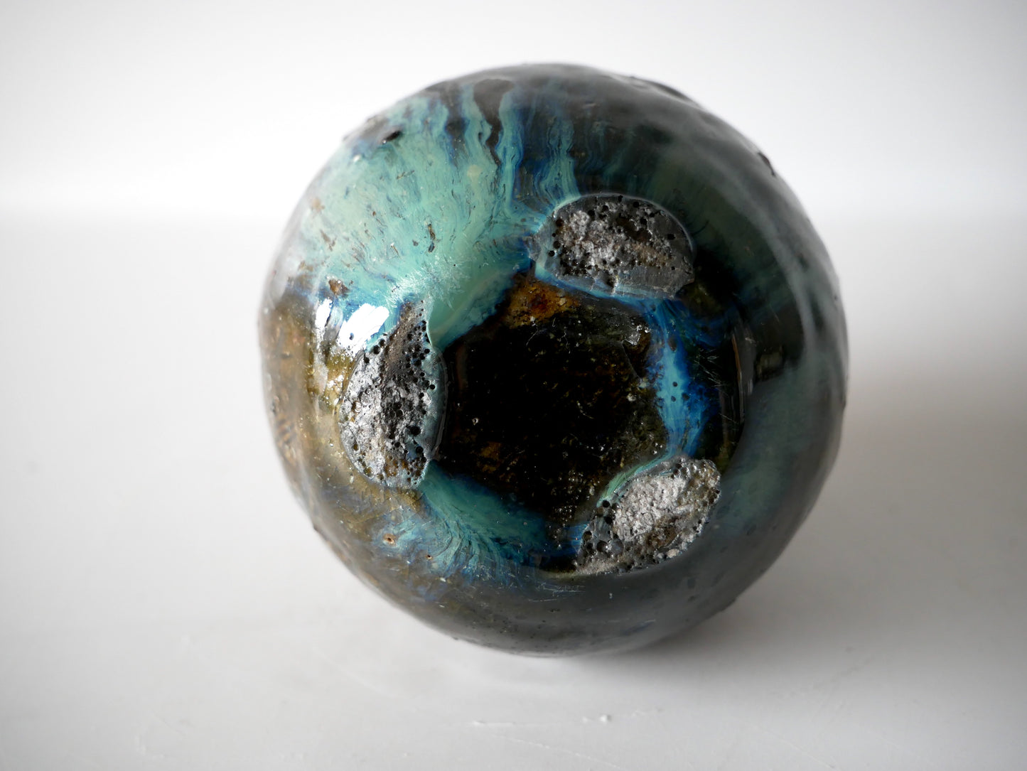 Takafumi Kimura [110. Ash-glazed Bud Vase]