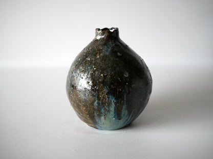 Takafumi Kimura [110. Ash-glazed Bud Vase]