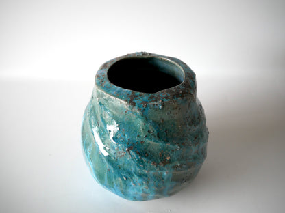 Takashi Kimura [114. Green Glazed Semi-Porcelain Flower Vase]