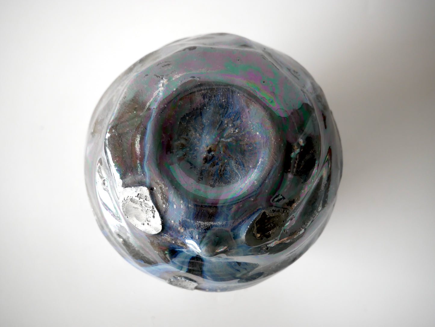 Takashi Kimura [115. Celadon Glazed Half-Porcelain Iridescent Flower Vase]