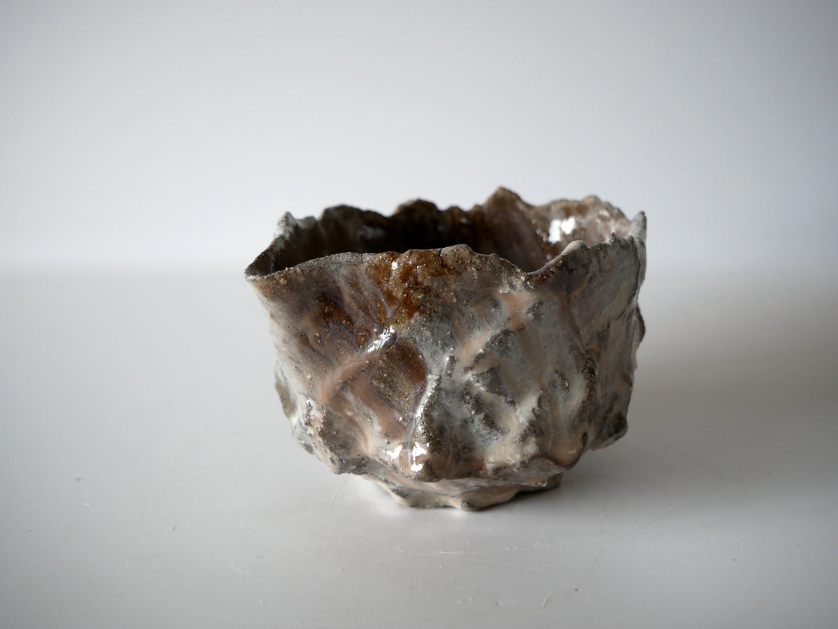 Takafumi Kimura [046. White-glazed Katakuchi Bowl (Brown)]