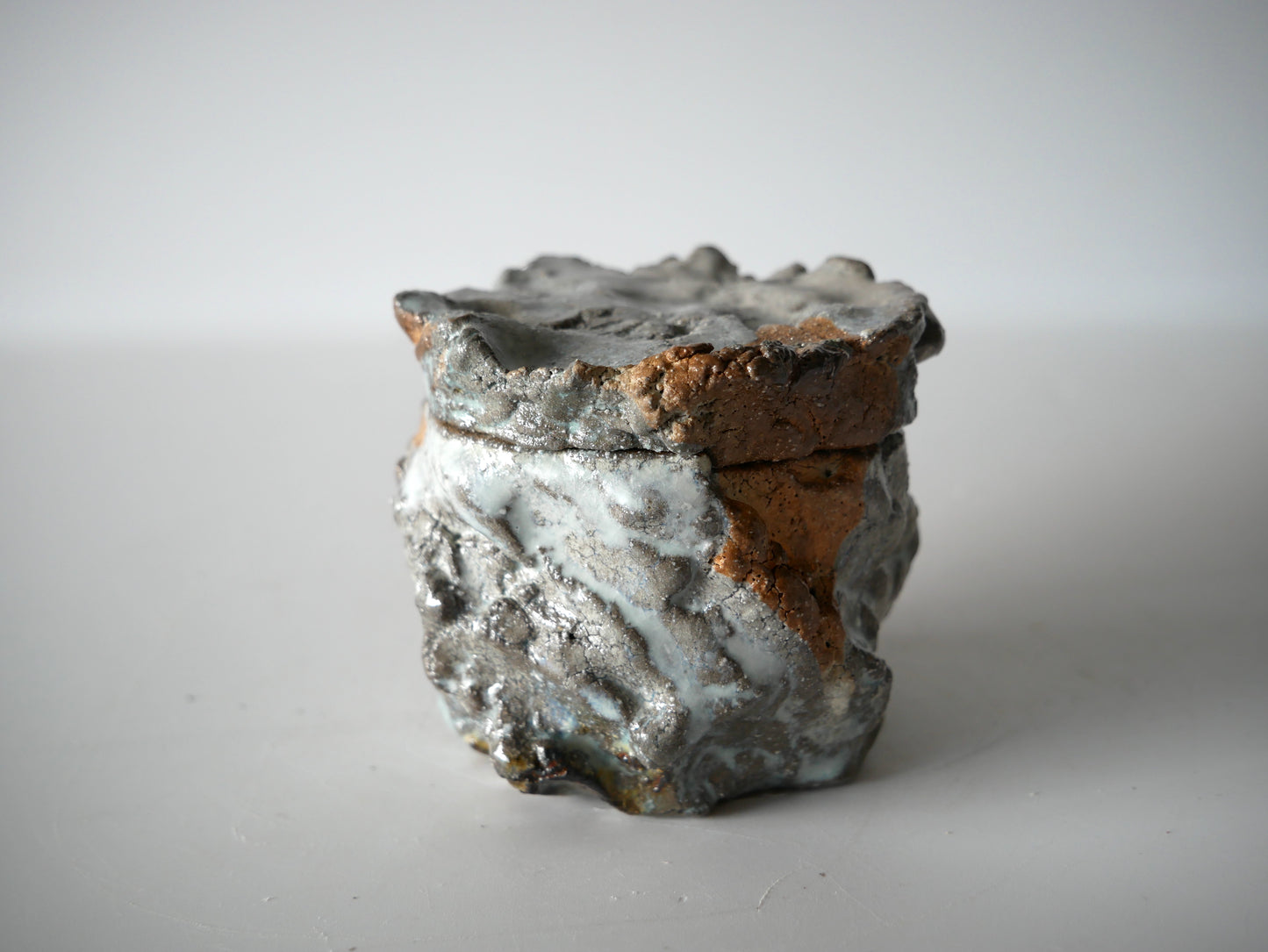 Takashi Kimura [73. White-glazed tea vessel]