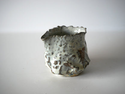 KIMURA Takashi [87. White Glaze Spouted Bowl]